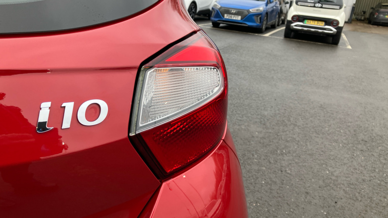 Hyundai i10 1.2 MPi SE Connect 5dr Petrol Hatchback